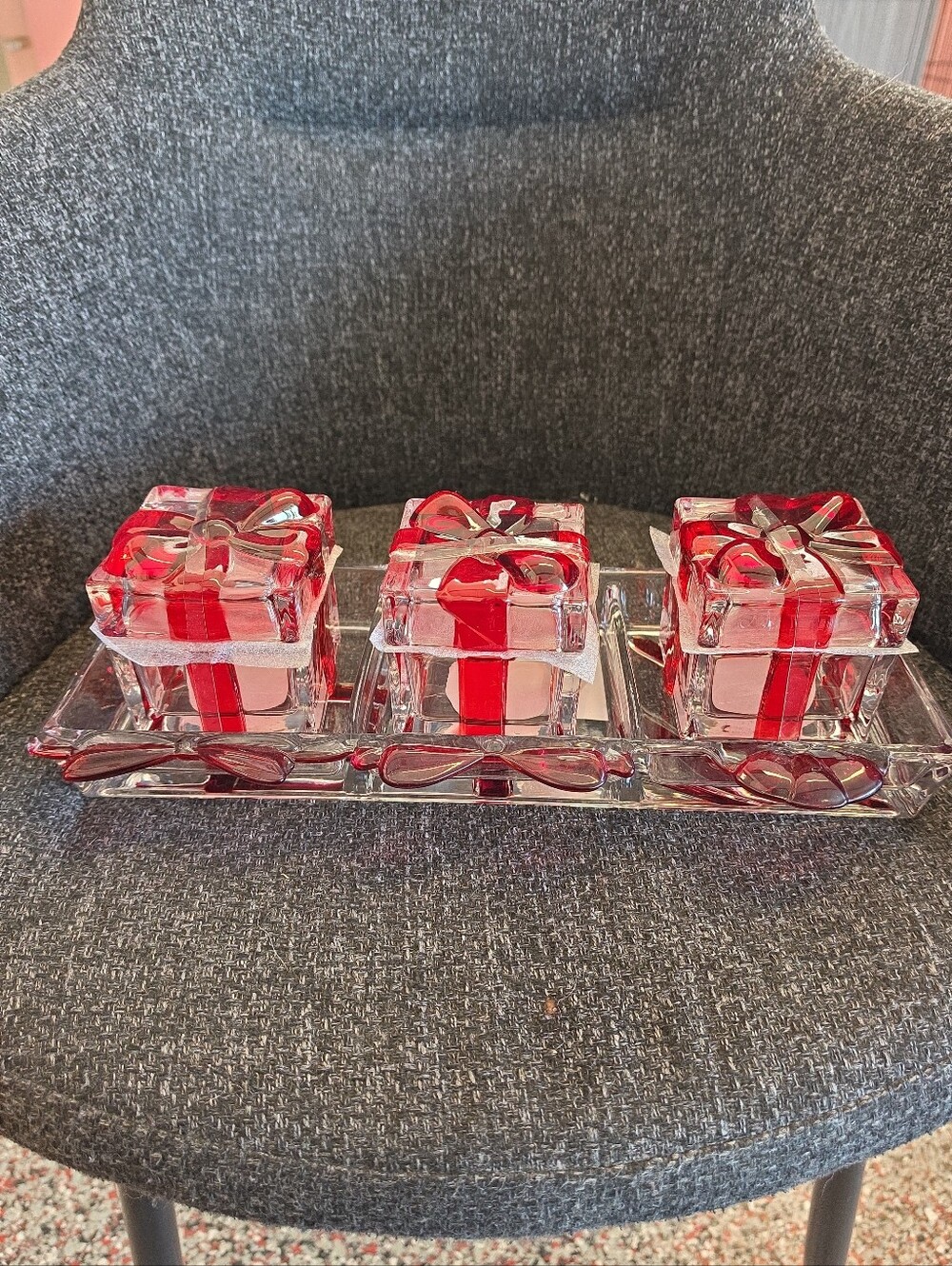 NWT Christmas Glass Present Gift Trinket Boxes With Tray Sleigh Bell Bistro Red